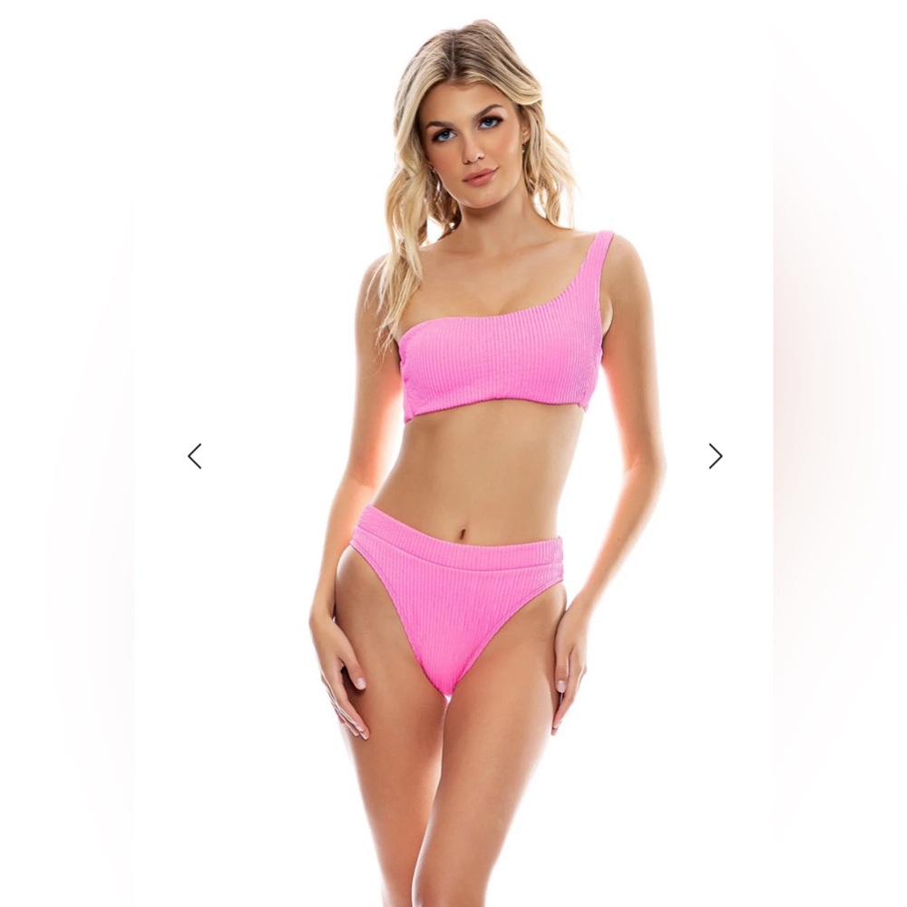 LULI FAMA PURA CURIOSIDAD ONE SHOULDER LACE BACK TOP & BOTTOM Miami Vice pink